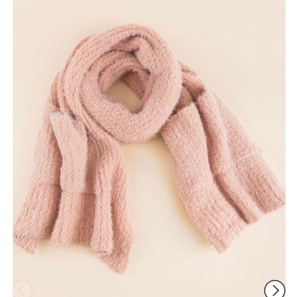 Francesca’s Sophia Fuzzy Knit Pocket Scarf - NWT - Picture 1 of 6